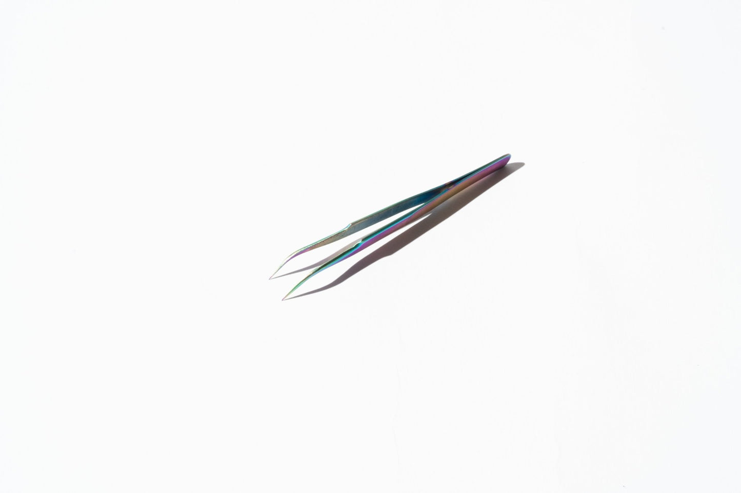 Sharp Chameleon Nail Tweezer